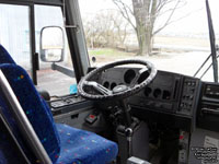 Autobus Drummondville - Bourgeois Tours 03055 (ex-Golden Arrow 247)