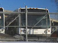 Coach Canada - Autobus Connaisseur 7018 - 2007 Novabus LFS (Montreal-Trudeau Dorval Airport parking lot shuttle)