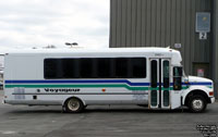 Voyageur Colonial V2602 minibus (1996 International 3400)