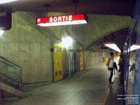 STM - Metro de Montreal - Cte-Ste-Catherine station - Orange Line