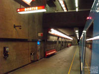 STM - Metro de Montreal - Vendome station - Orange Line