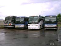 4 buses in Quebec