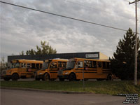 Autobus scolaire avec lift  gauche