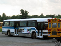 Autobus Granby 89055 (ex-Verreault 484, nee STM 59-043)
