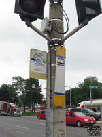 Panneau d'arrt d'autobus HSR and Burlington Transit Route 101 bus stop signs