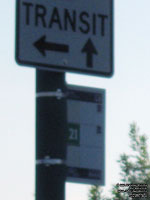 Panneau d'arrt d'autobus Urbis MRC Les Moulins bus stop sign
