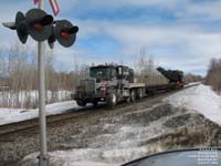 Canadian National Railway 091341 - MOW truck pushes cars on CN