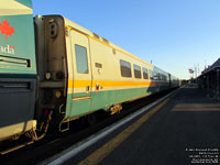 VIA 3301 (3300-serie LRC coach: 72 seats)