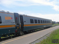 VIA 3315 (3300-serie LRC coach: 72 seats)
