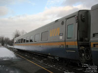 VIA 3332 (3300-serie LRC coach: 72 seats)