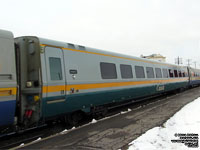 VIA 3339 (3300-serie LRC coach: 72 seats)