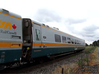 VIA 3339 (3300-serie LRC coach: 72 seats)