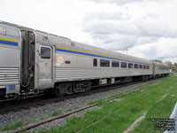 Via Rail 4100 (4100-serie Stainless steel coach: 74 seats) (ex-AMTK 5802, exx-LK&N 3243, nee C&EI 481)