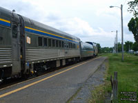 Via Rail 4106 (4100-serie Stainless steel coach: 74 seats) (ex-AMTK 4414, exx-SP 2227, exxx-T&NO 439, nee SP 2366)
