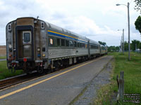 Via Rail 4111 (4100-serie Stainless steel coach: 74 seats) (ex-AMTK 3850, nee SOU 950)
