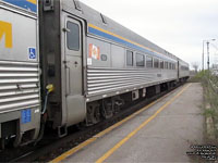 Via Rail 4115 (4100-serie Stainless steel coach: 74 seats) (ex-AMTK 3855, nee SOU 955)