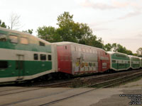 Unidentified Lakeshore East GO Transit train near the Guildwood station in Scarborough