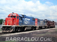 GTW 5816 and 5812 - GP38-2