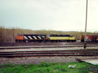 SLR (LLPX) 3000  (Lewiston Junction) - GP40 (Ex-EMDX 184, nee MKT 184. An unit built in 1967.)