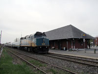 Via Rail 6424 (F40PH-2) - Rebuilt
