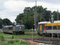 Via Rail 6426 (F40PH-2) and SIIX 2203