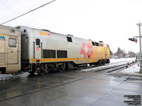 Via Rail 920 (P42DC / Genesis) - Love The Way wrap