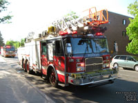 441 - (337-07282) - 2007 E-One Cyclone II HP100 ladder - Station/Caserne 41 (Rue Champagneur)